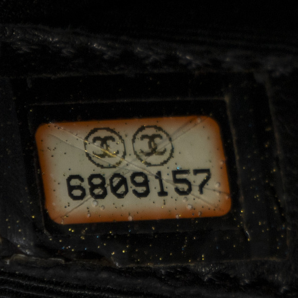 Chanel CC Timeless Medallion Tote - Picture 8 of 8